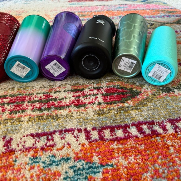 Starbucks Tumblers and Water Bottle Assortment Hydroflask - Lot of 14 - Picture 6 of 7